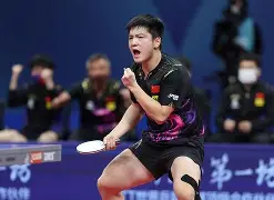江汉山猫队险胜关东雄鲨队，乒乓球季后赛上演关键失误成转折！反击锐度十足
